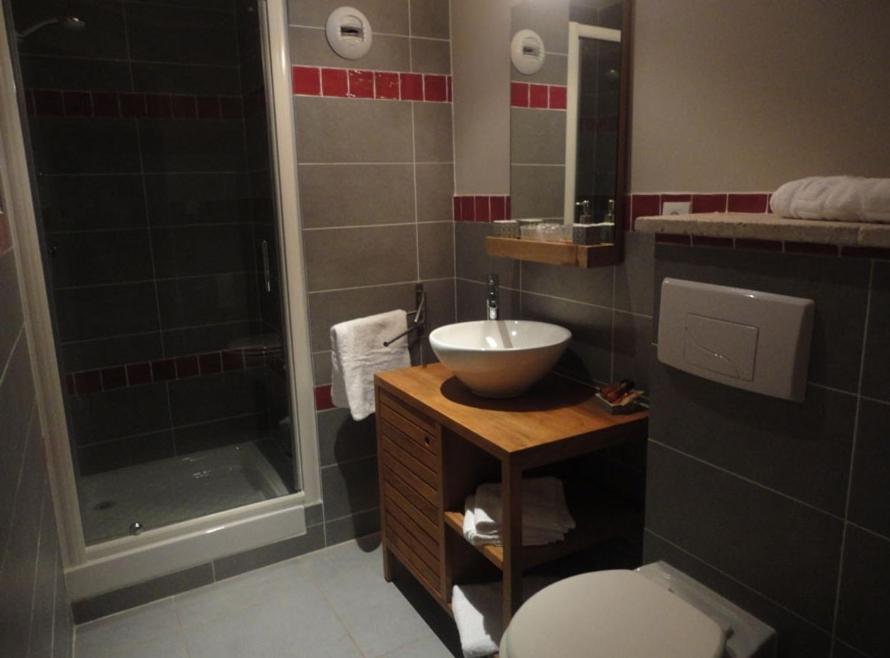 L'Hotellerie Kouros Кюэр Номер фото